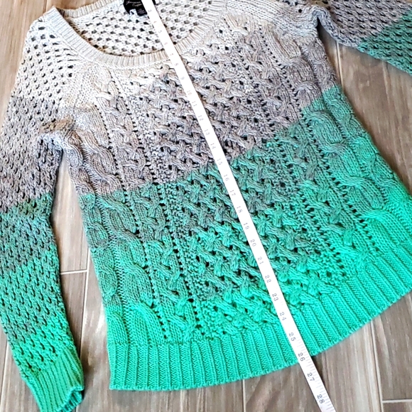 American Eagle Green Gray Ombre Cable Knit Sweater Top | Size S - Picture 4 of 7